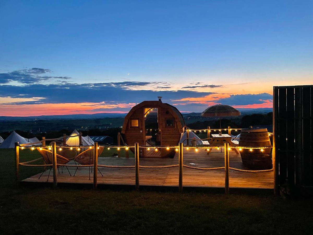 Deerstone Glamping-Pinhaw Beacon Dome Hot Tub Hotel Earby Exterior foto