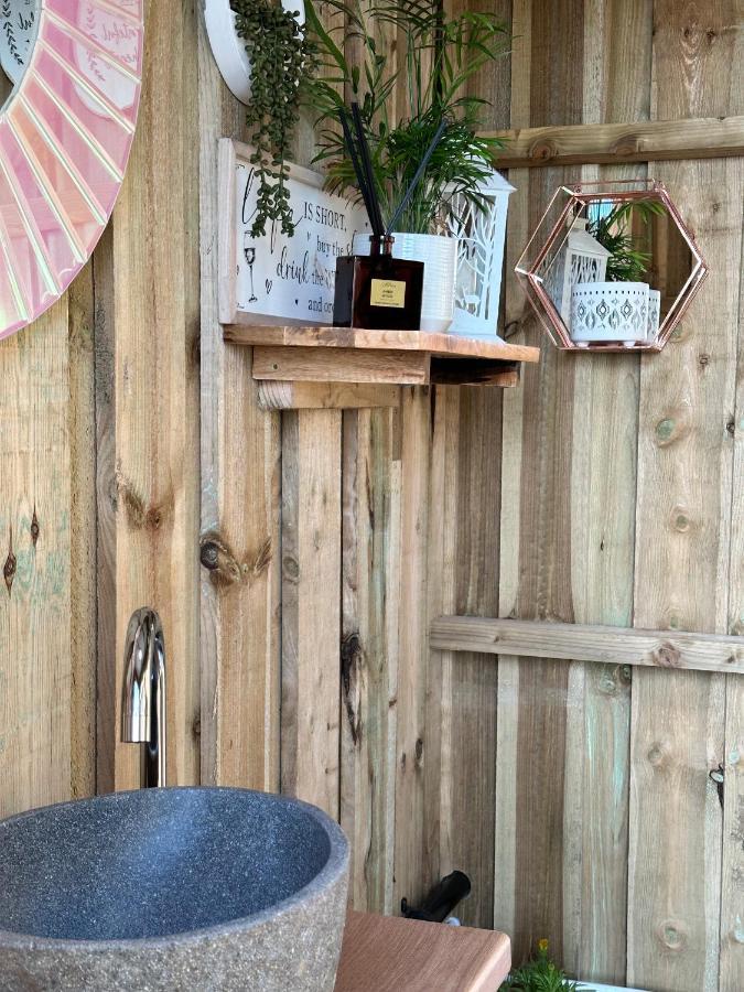 Deerstone Glamping-Pinhaw Beacon Dome Hot Tub Hotel Earby Exterior foto